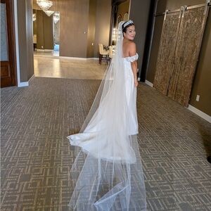 Elegant White cathedral Veil